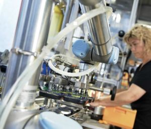 The &lsquo;Safety Requirements for Industrial Robots&rsquo; standard to help integrators of robotic cells conduct risk assessments.